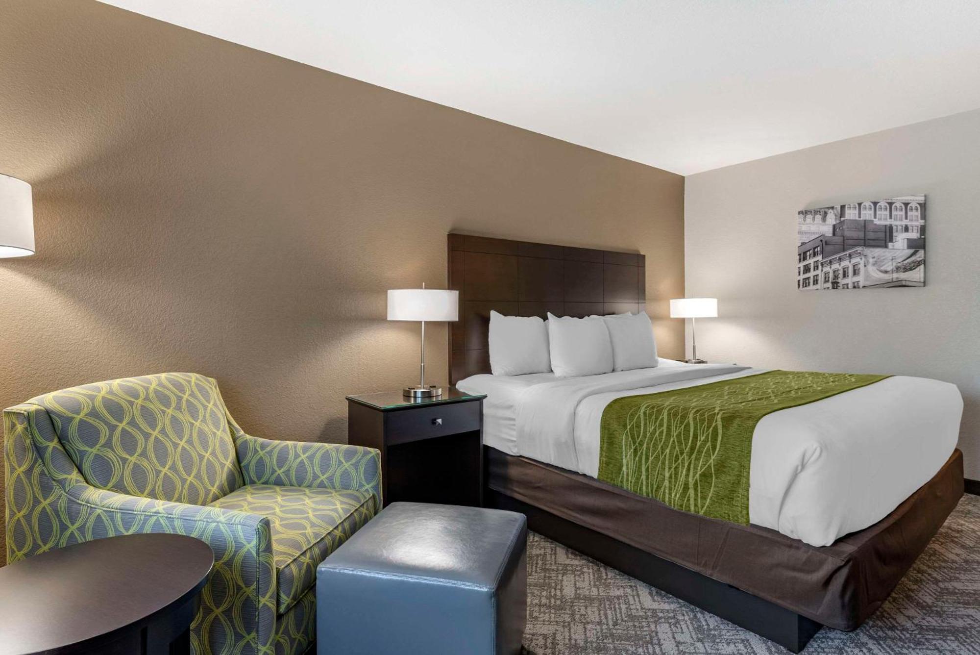 Comfort Inn & Suites Tualatin - Lake Oswego South Exterior foto